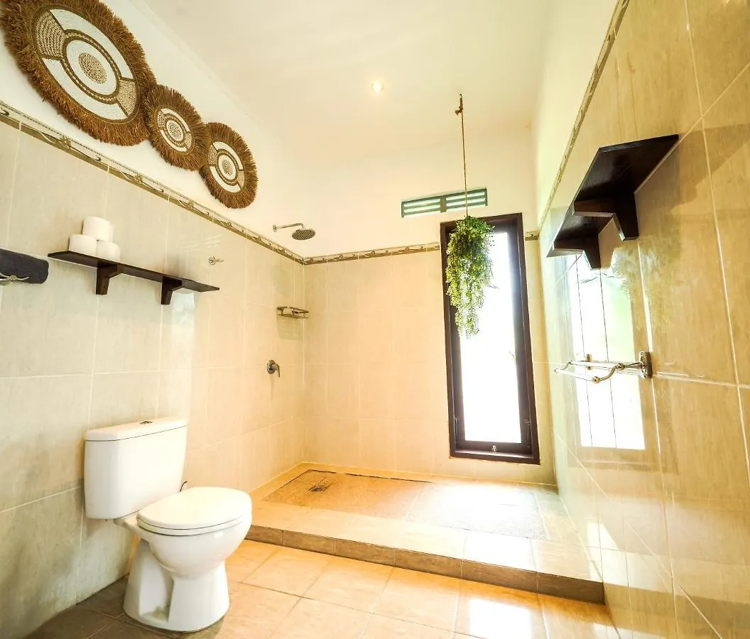 Villa Vino - Legian - 3 Bedroom - 3 Bathroom Villa - Great Location Seminyak