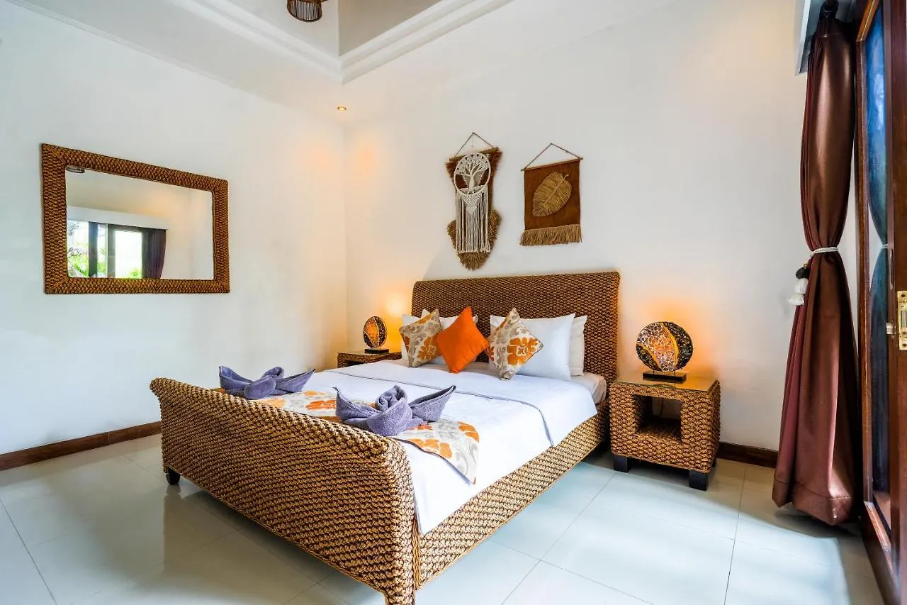 Villa Vino - Legian - 3 Bedroom - 3 Bathroom Villa - Great Location Seminyak   Seminyak (Bali)