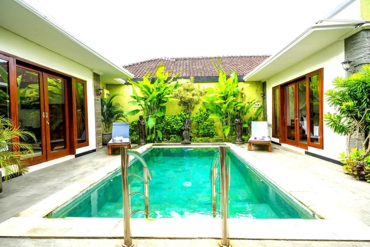 Villa Vino - Legian - 3 Bedroom - 3 Bathroom Villa - Great Location Seminyak