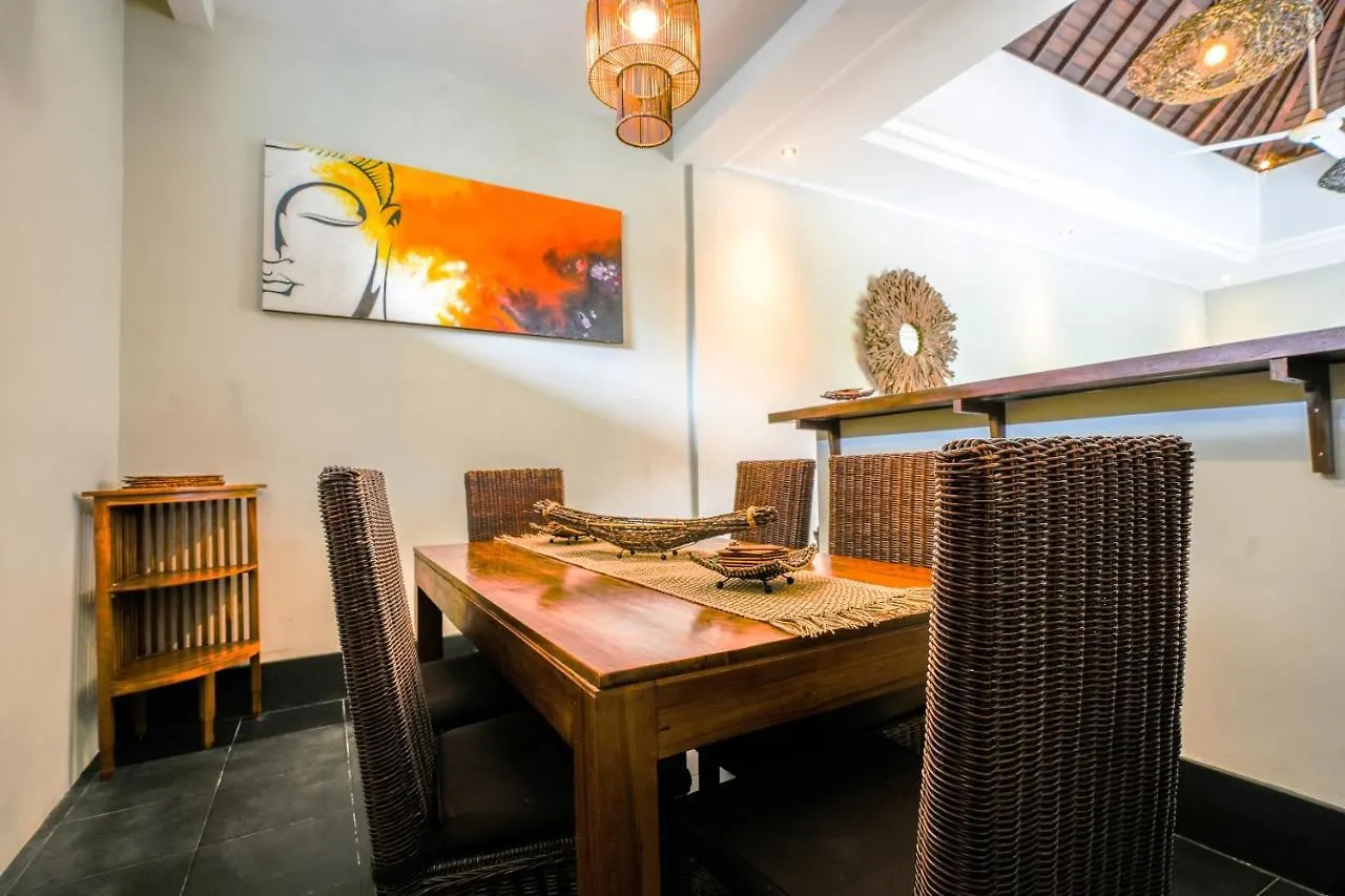 Villa Vino - Legian - 3 Bedroom - 3 Bathroom Villa - Great Location Seminyak  Seminyak (Bali)
