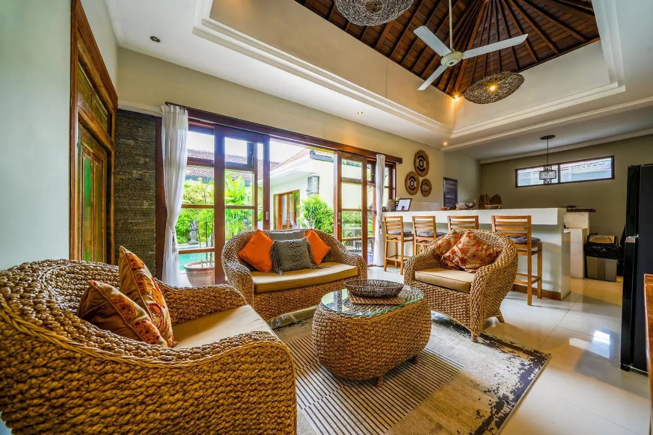 Villa Vino - Legian - 3 Bedroom - 3 Bathroom Villa - Great Location location